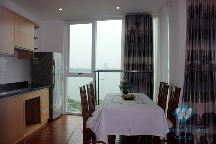 Nice lake view apartment for lease in Tay Ho district, Hanoi